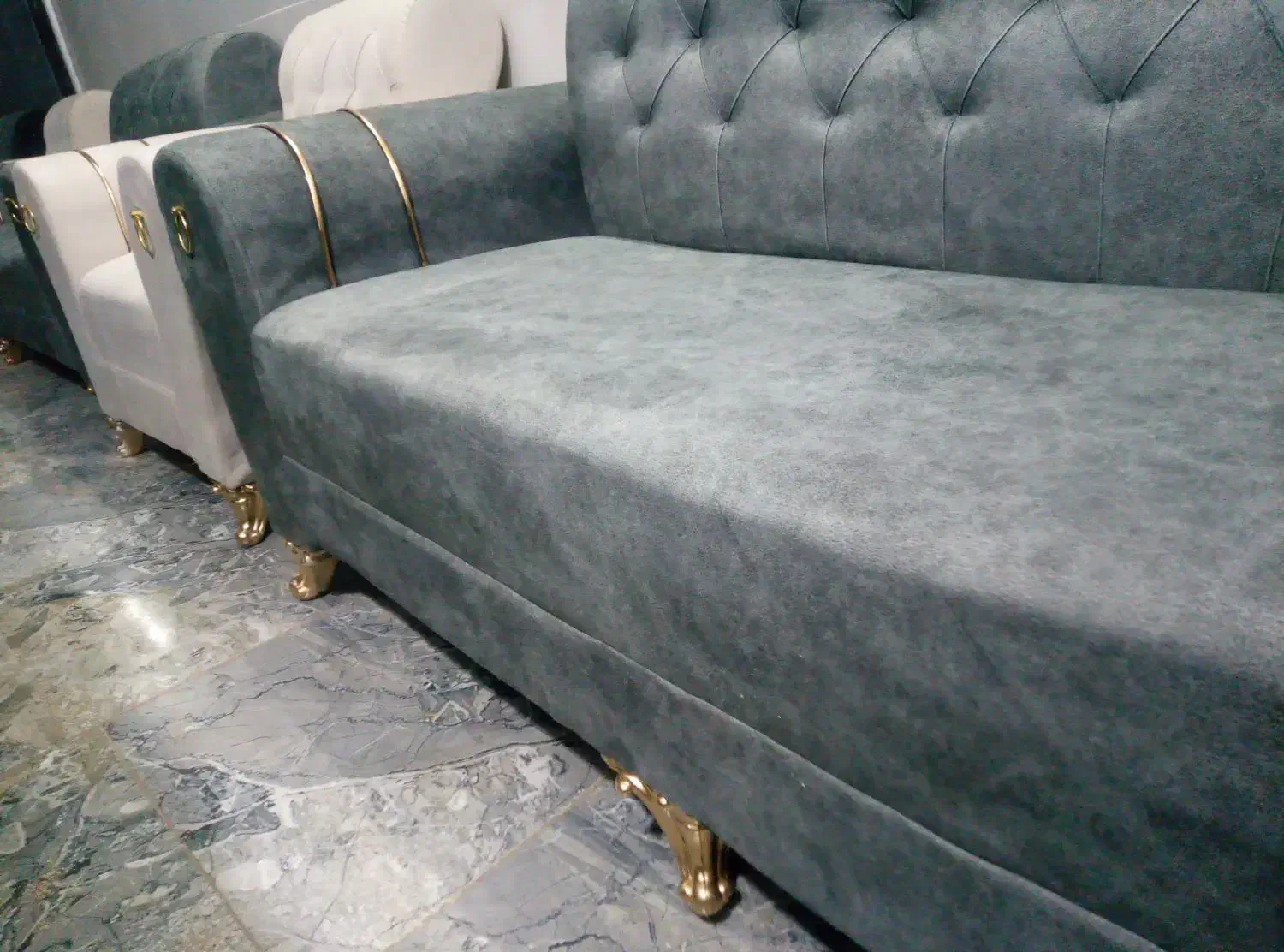 3دست مبل مخصوص جهیزیه عروس|مبلمان خانگی و میز عسلی|تربت جام, مطهری|دیوار