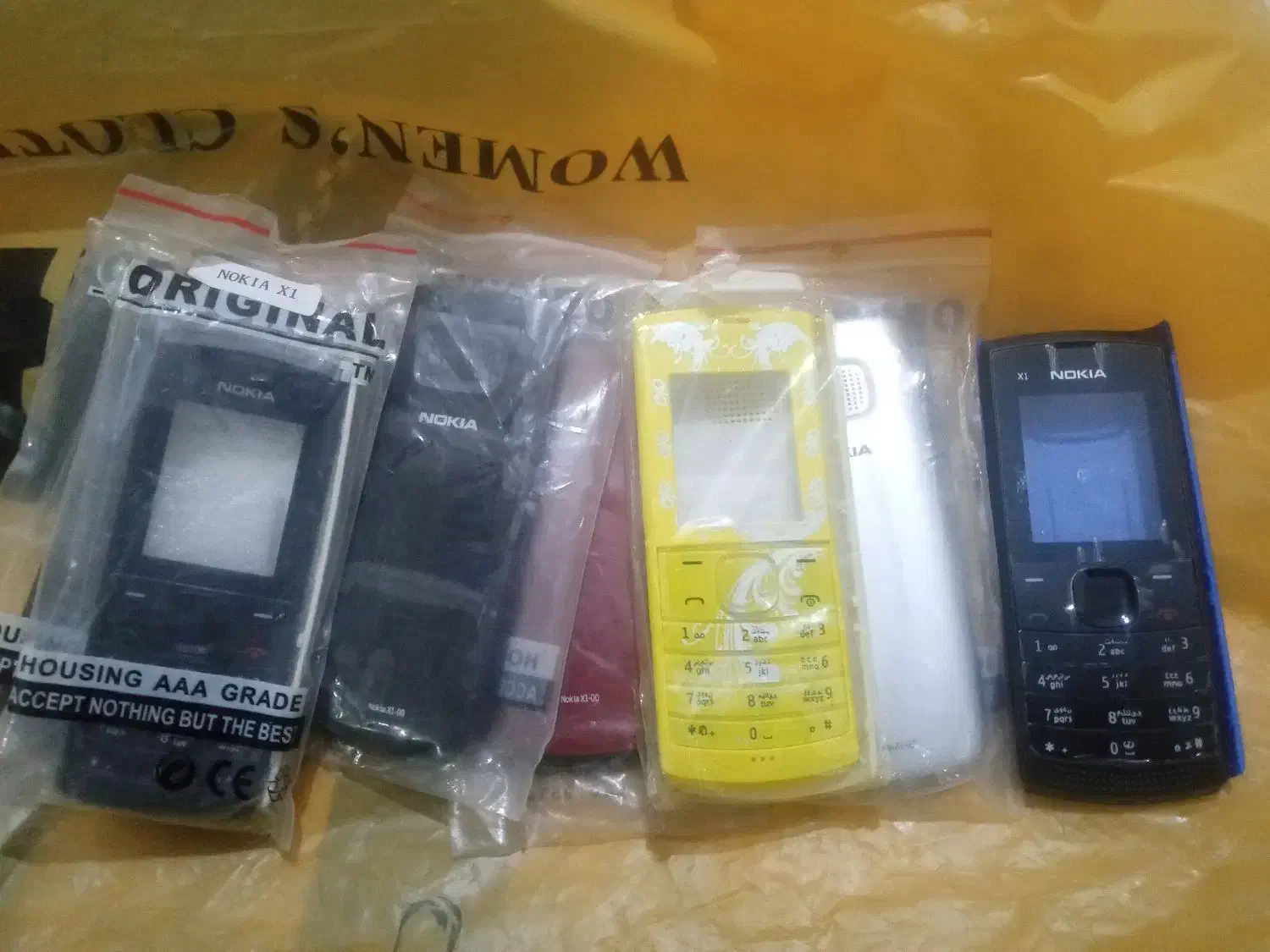 قاب و شاسی ودرب پشت گوشی کیبردی|لوازم جانبی موبایل و تبلت|رباط‌کریم, رباط‌کریم|دیوار