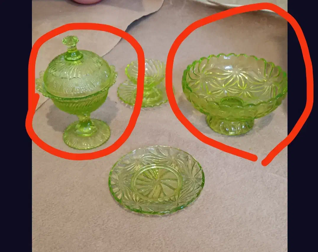 شیرینی خوری|صنایع دستی و سایر لوازم تزئینی|قم, قلعه کامکار|دیوار