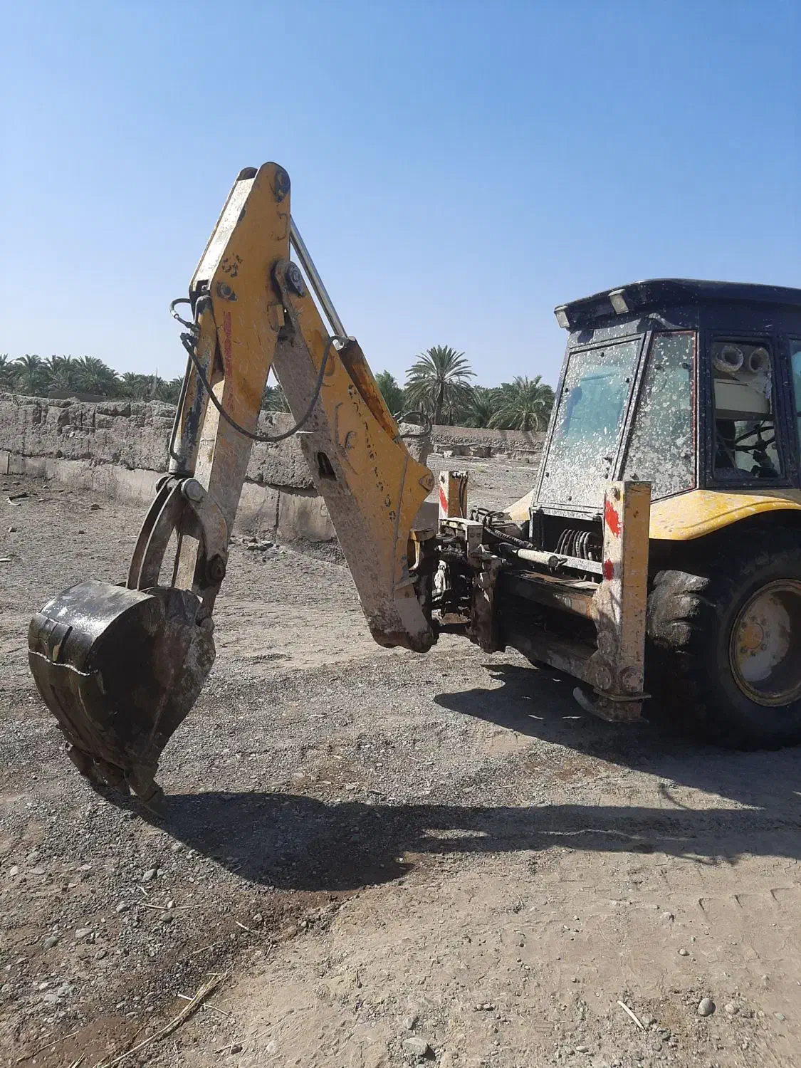 بیل بکهو ۲۲۰ مدل ۸۹|خودرو سنگین|بم, |دیوار