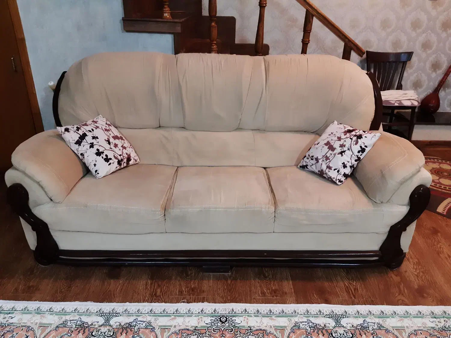 مبل|مبلمان خانگی و میز عسلی|رشت, پستک|دیوار