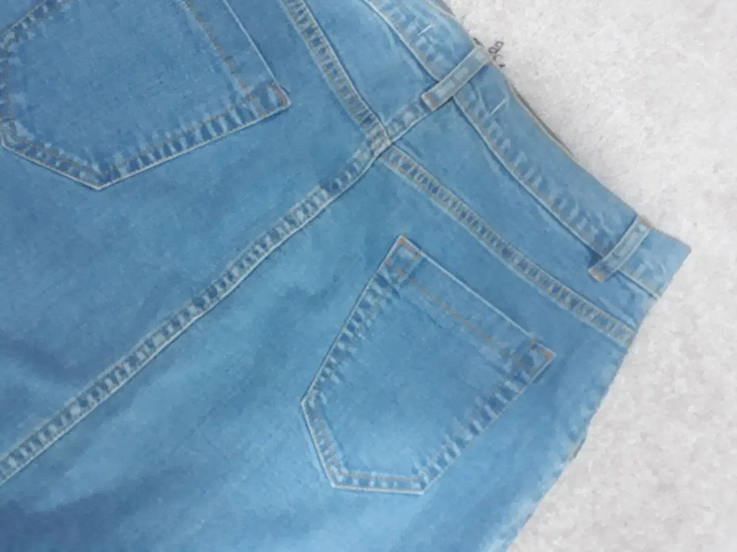 دامن جین|لباس|خرم‌آباد, |دیوار