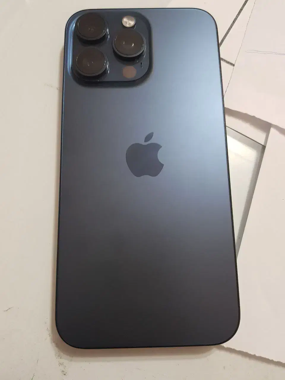 iphone 15 Promax   رجیستر شده|موبایل|میانه, |دیوار