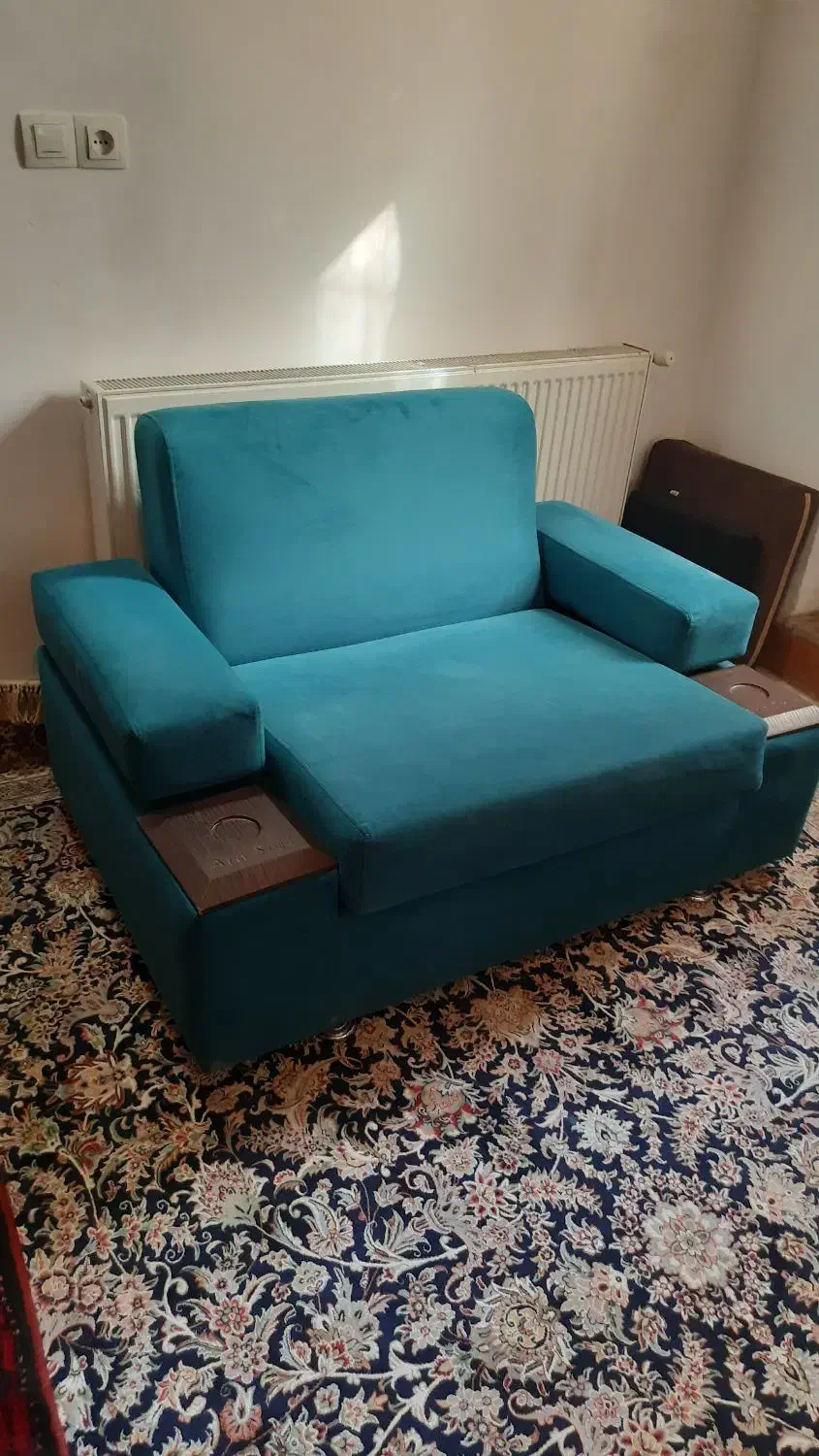 مبل تخت خواب شو سالم و در حد نو|مبلمان خانگی و میز عسلی|ابهر, |دیوار