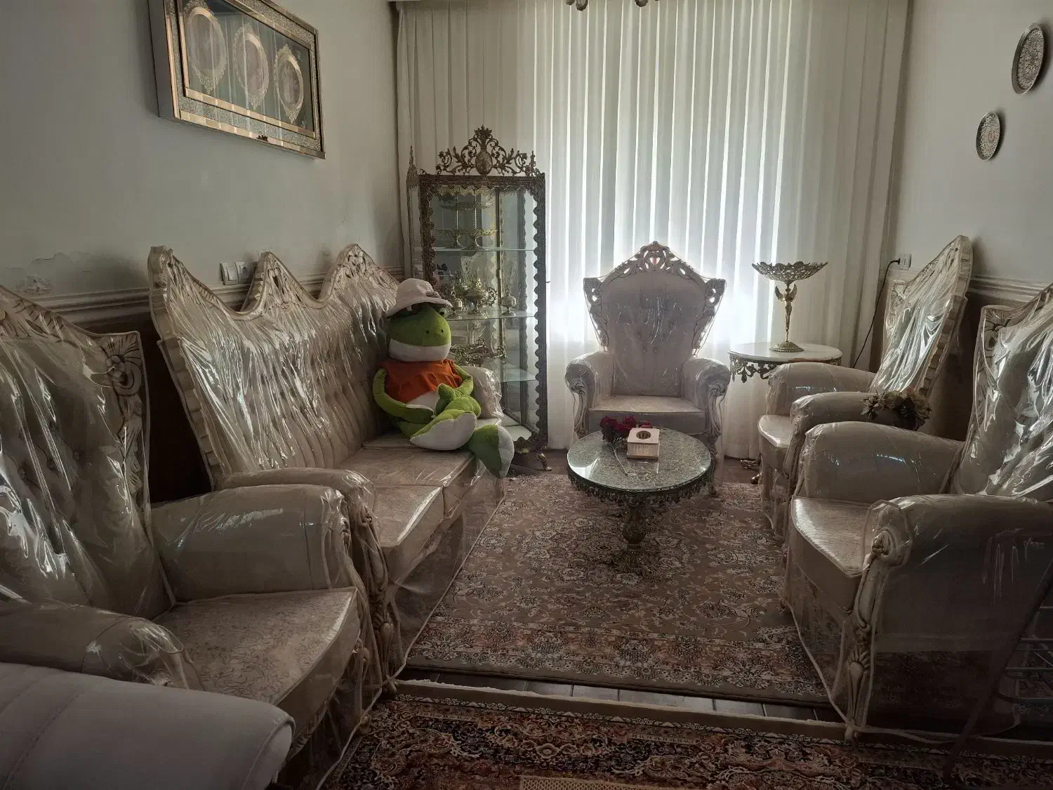 مبل سلطنتی|مبلمان خانگی و میز عسلی|قوچان, |دیوار