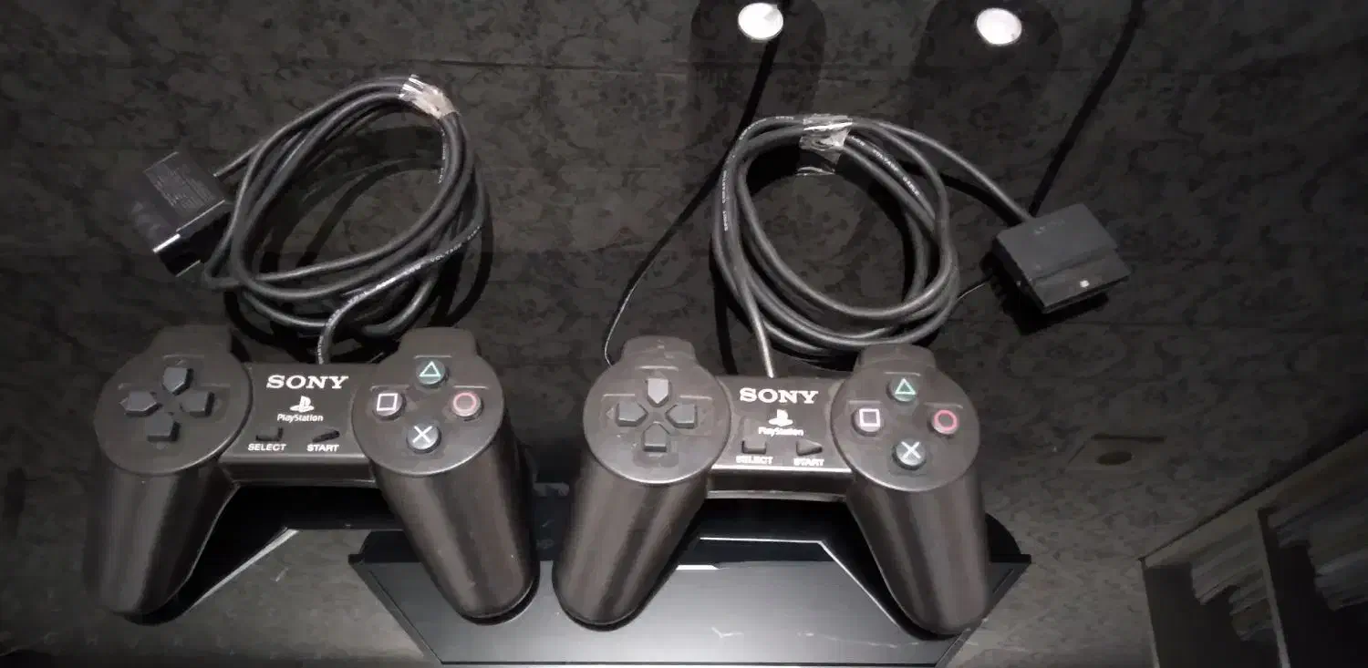 دسته پلی استیشن ۲  و دسته پلی استیشن ۱  (مفت)|کنسول، بازی ویدئویی و آنلاین|مشهد, طبرسی شمالی|دیوار