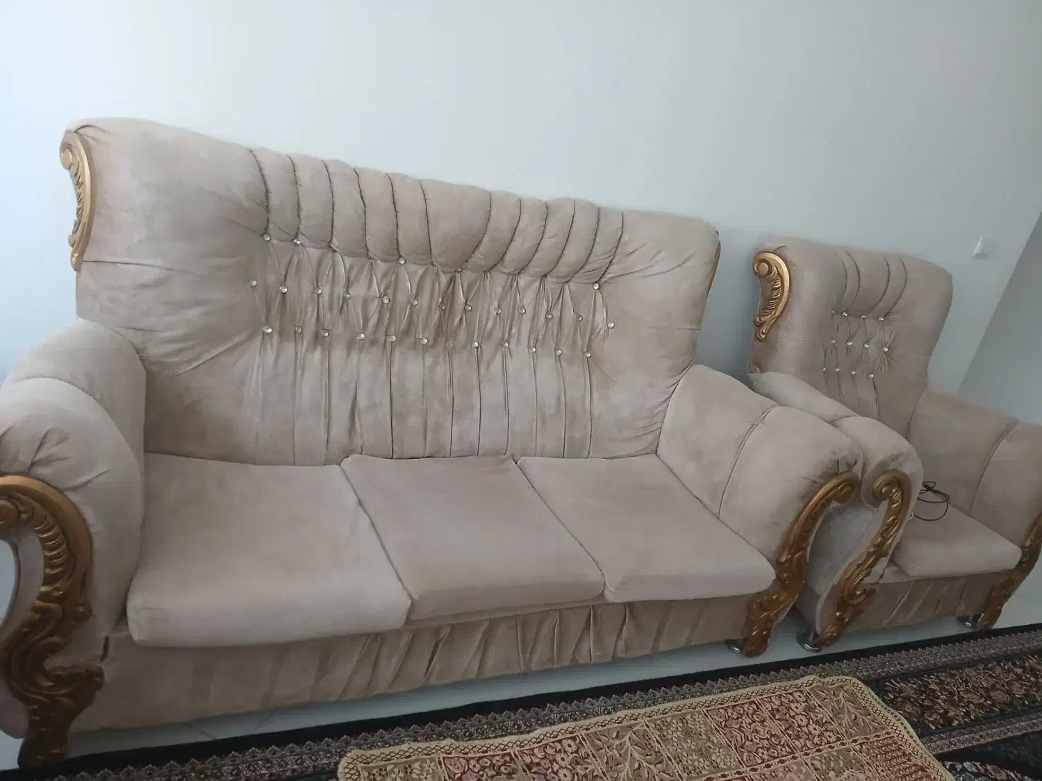 مبل ۷ نفره|مبلمان خانگی و میز عسلی|گلبهار, شهر جدید گلبهار|دیوار