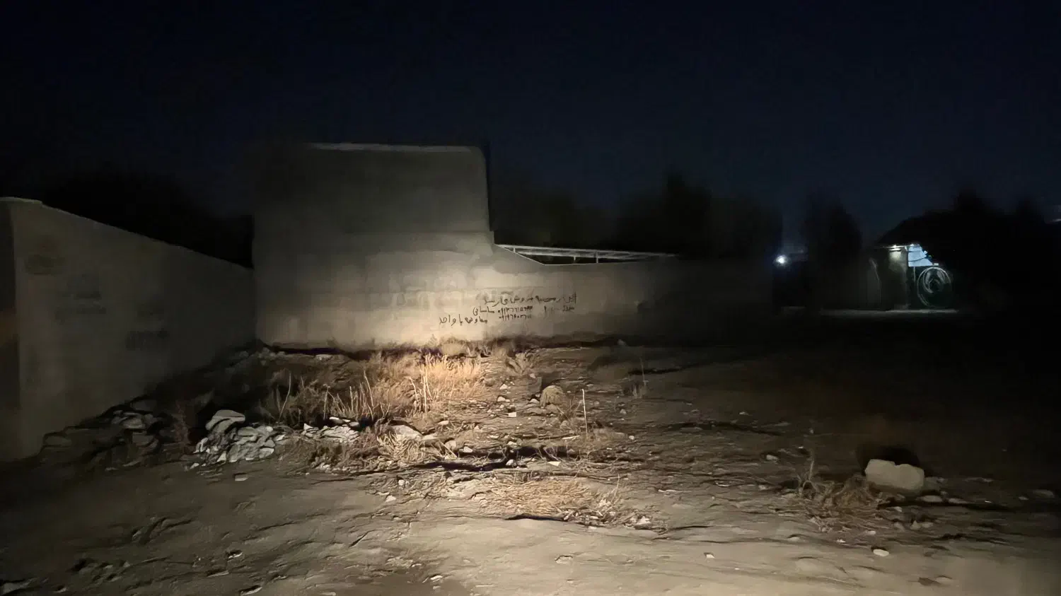 زمین فروشی|فروش زمین و ملک کلنگی|چهارباغ, |دیوار