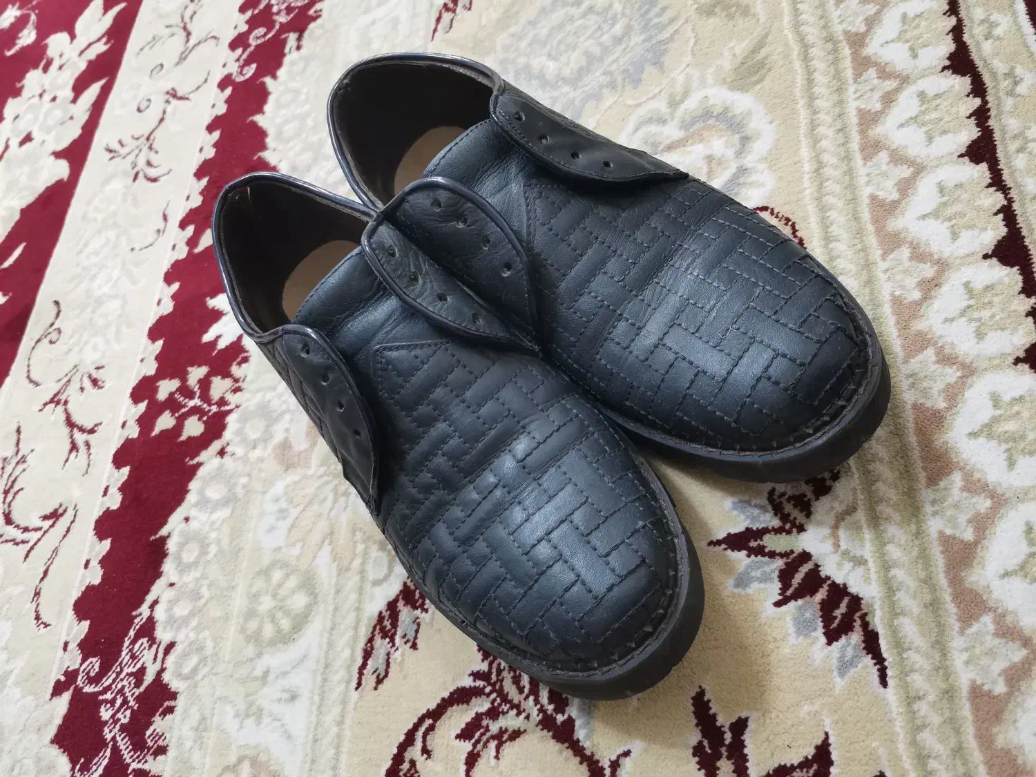 کفش|کیف، کفش، کمربند|نجف‌آباد, باهنر|دیوار