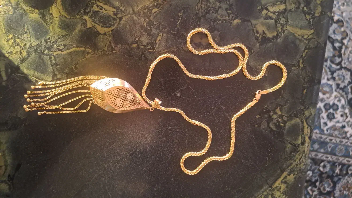 طلا نو ۱۸ عیار و ۲۱عیار|جواهرات|هندمینی, |دیوار