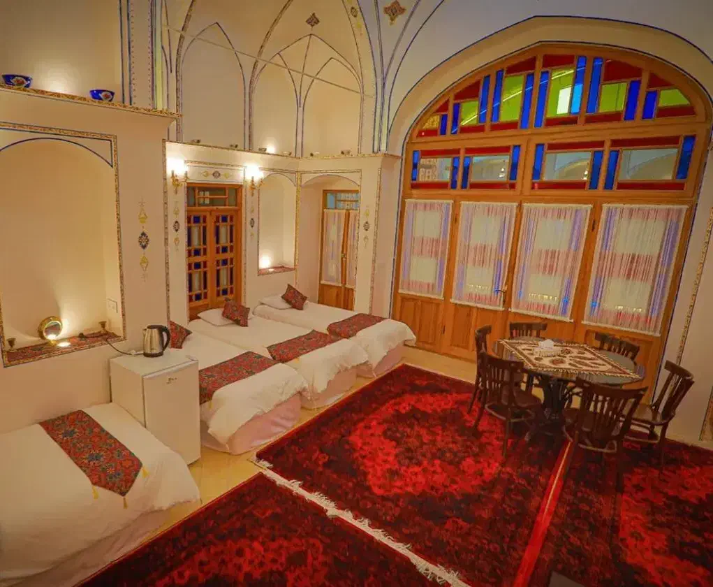 هتل سنتی|اجارهٔ کوتاه‌مدت آپارتمان و سوئیت|آران و بیدگل, |دیوار