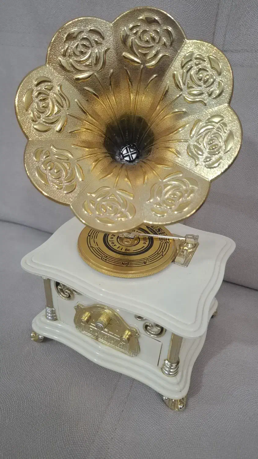 گرامافون تزیینی و مجسمه|کلکسیون اشیاء عتیقه|پاکدشت, پاکدشت (مامازند)|دیوار