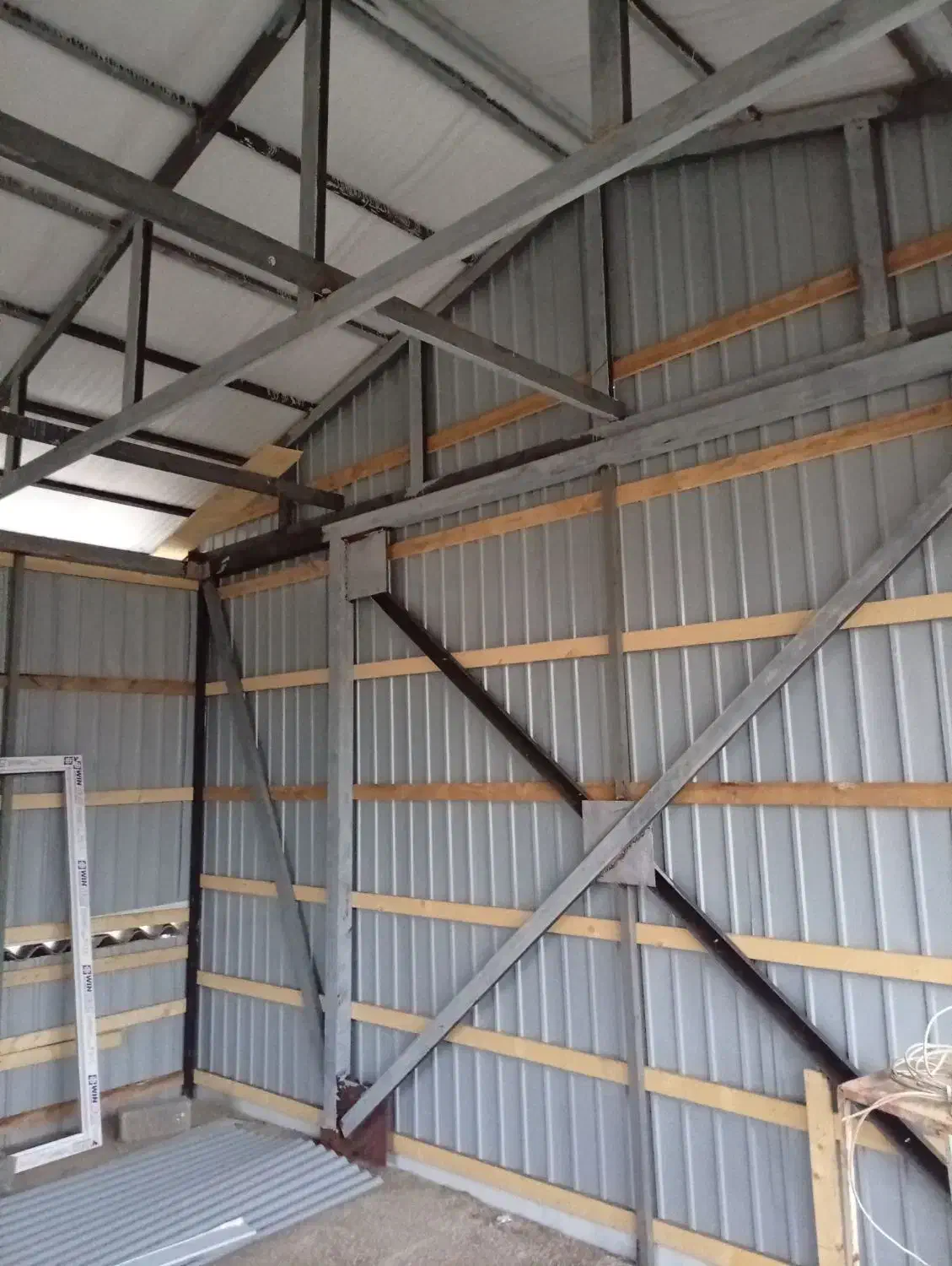 سربندی حلب با چوب یا فلز|خدمات پیشه و مهارت|لاهیجان, لیل|دیوار