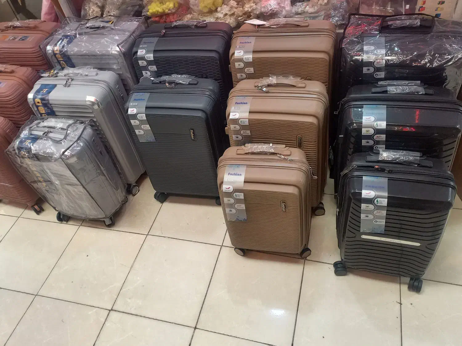 چمدان مسافرتی نشکن|کیف، کفش، کمربند|زنجان, |دیوار