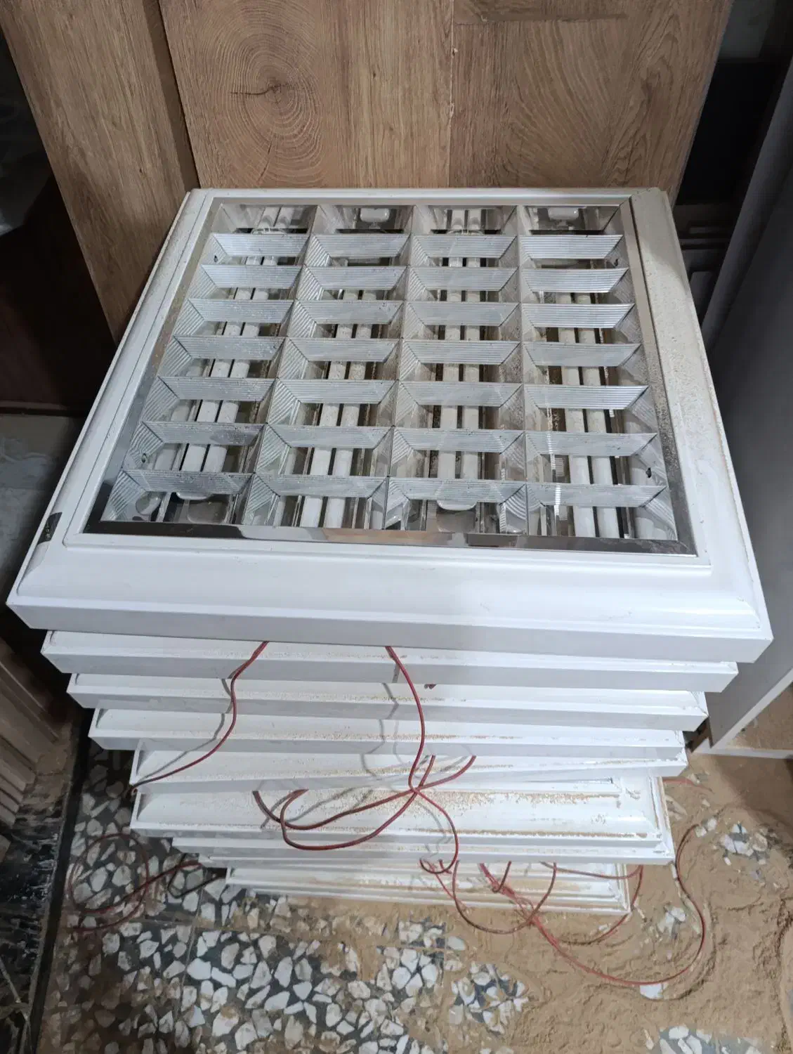 چراغ سقفی|چراغ خواب و آباژور|اردبیل, |دیوار