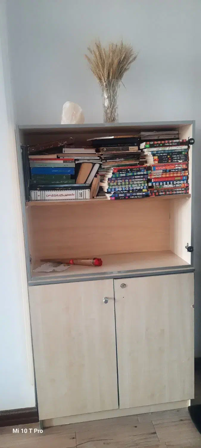 کتابخانه ۴ طبقه محکم وسالم|کتابخانه، شلف، قفسه‌های دیواری|اندیشه, شهرک المهدی|دیوار