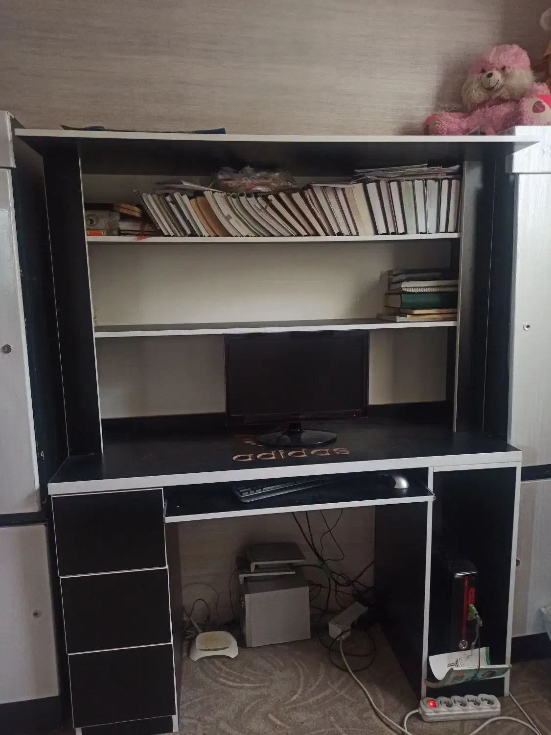 میز کامپیوتر و کتابخانه|میز تحریر و کامپیوتر|همدان, |دیوار