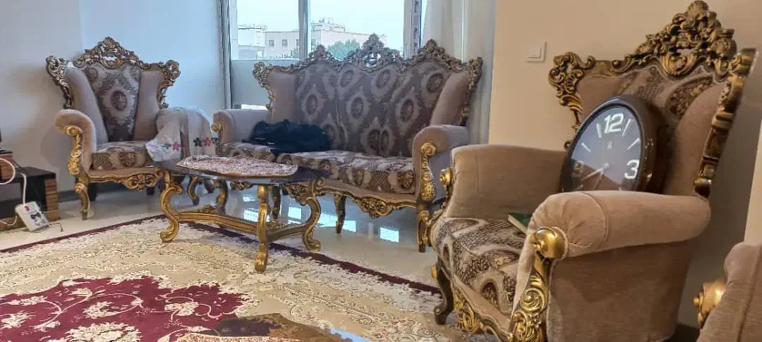 دو دست مبل ۷ نفره در حد نو|مبلمان خانگی و میز عسلی|اصفهان, جلفا|دیوار