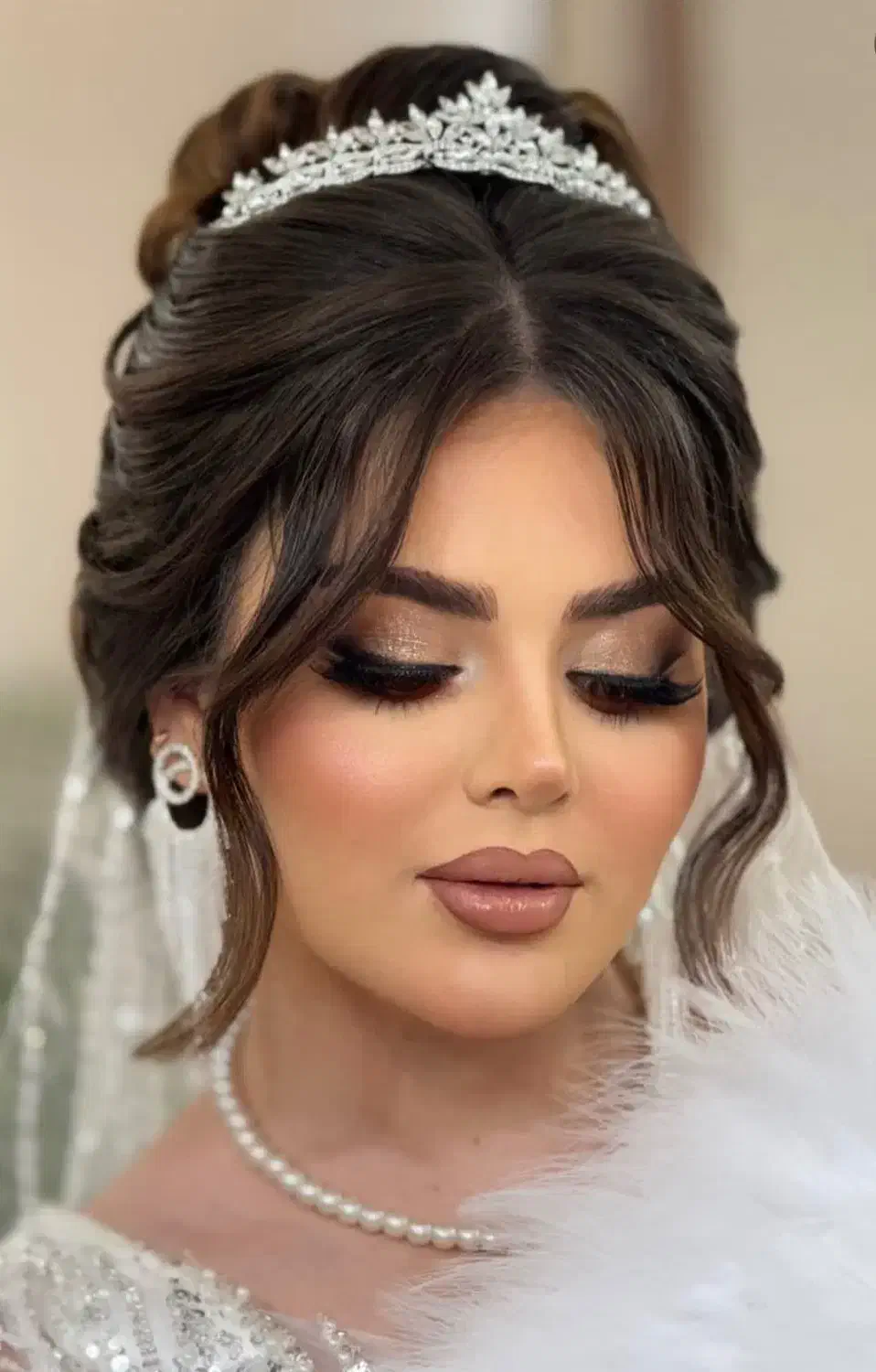 میکاپ و شنیون تخصصی عروس و همراه|خدمات آرایشگری و زیبایی|بوشهر, |دیوار