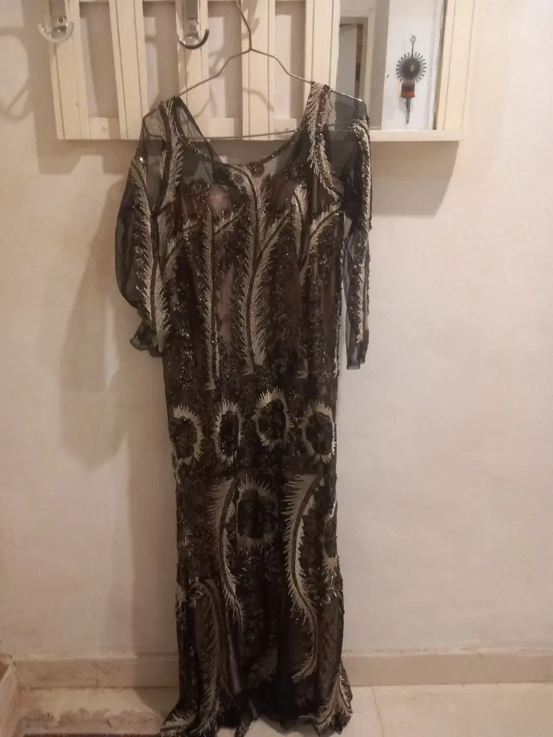 لباس مجلسی|لباس|عباس‌آباد, |دیوار