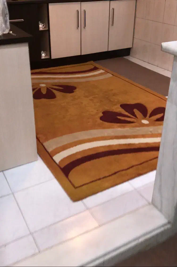 فرش ۳/۵|فرش|ری, شهادت|دیوار