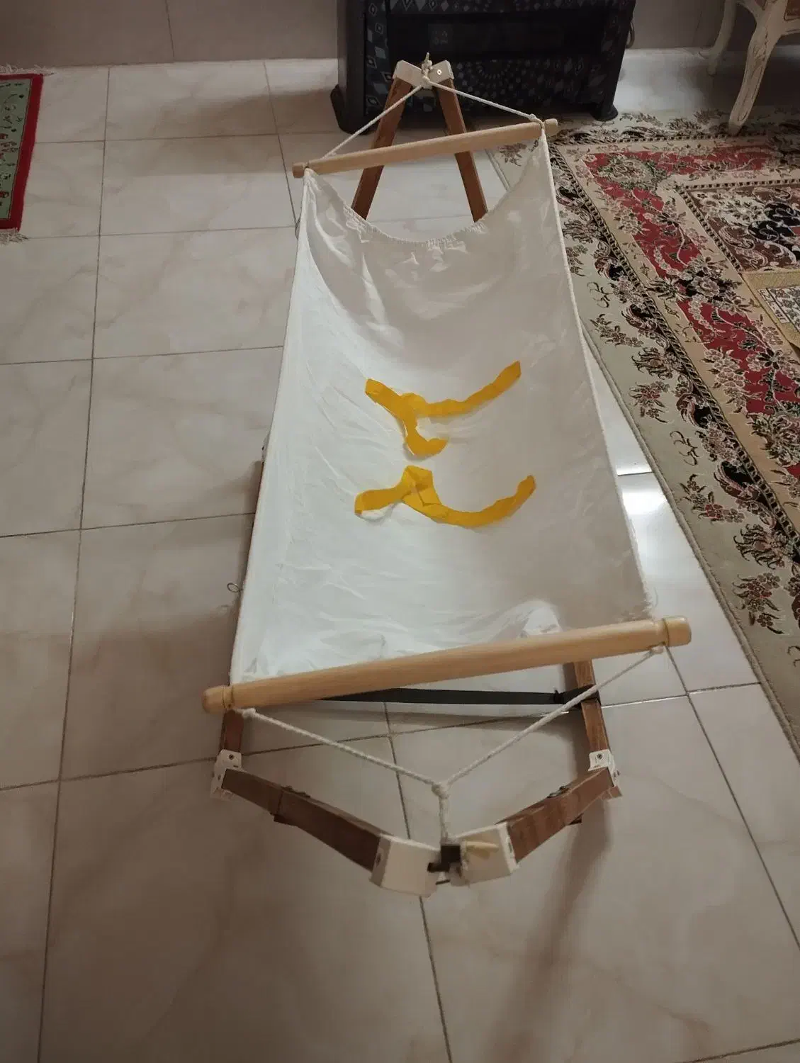 گهواره نوزاد|تخت و صندلی بچه|کاشان, شهرک فرهنگیان|دیوار