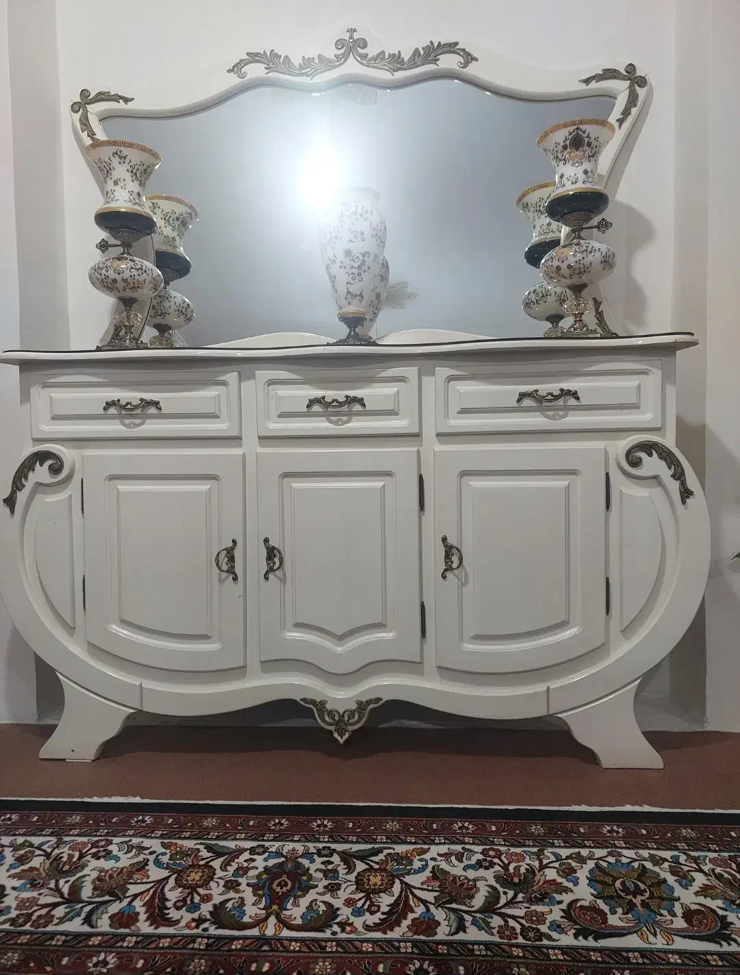 اینه کنسول بعلت مهاجرت بفروش میرسد|بوفه، ویترین، کنسول|اردبیل, |دیوار