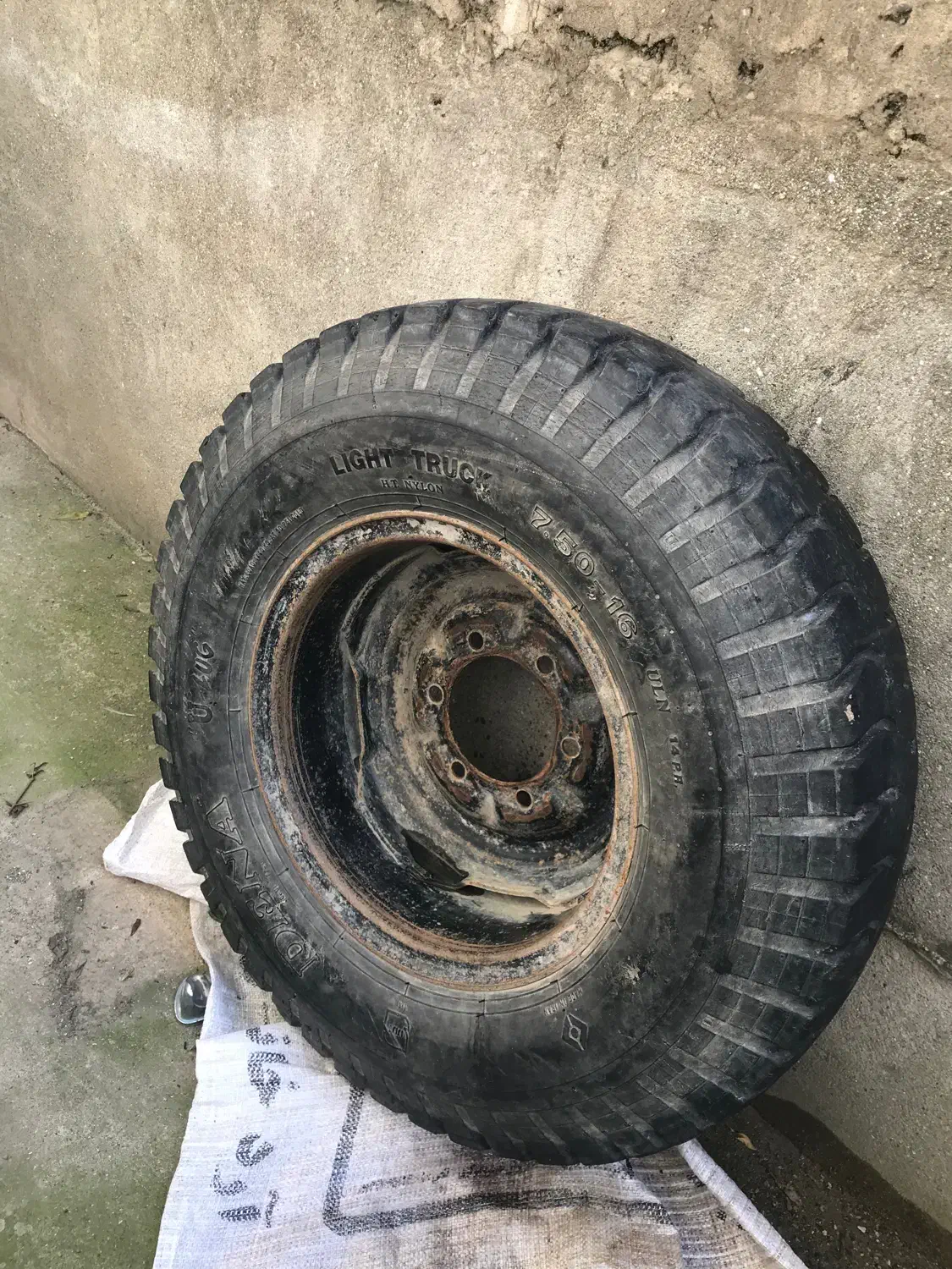 زاپاس نیسان|قطعات یدکی و لوازم جانبی|امامزاده عبدالله, |دیوار