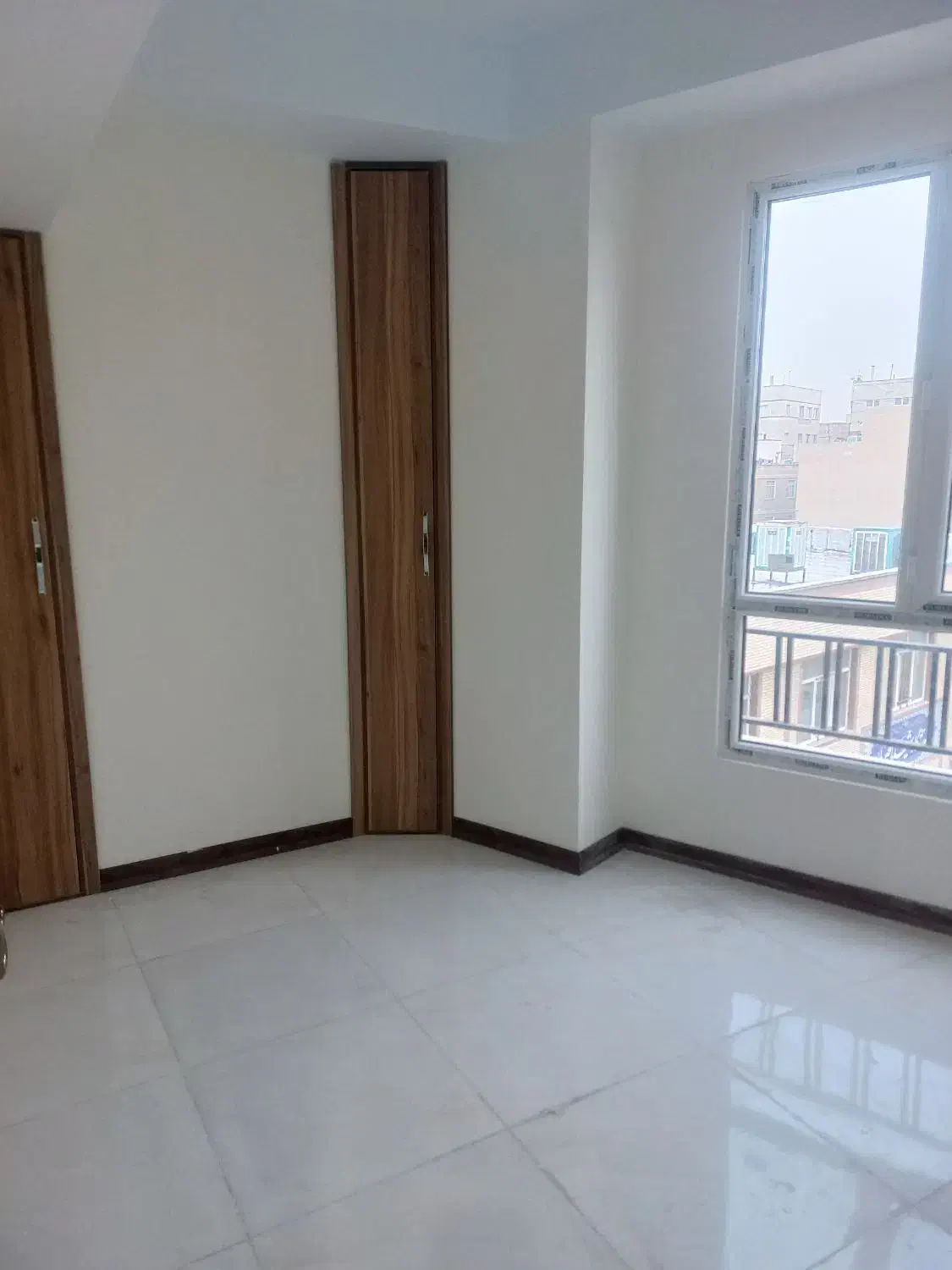 ۷۵ متر دوخوابه فول امکانات