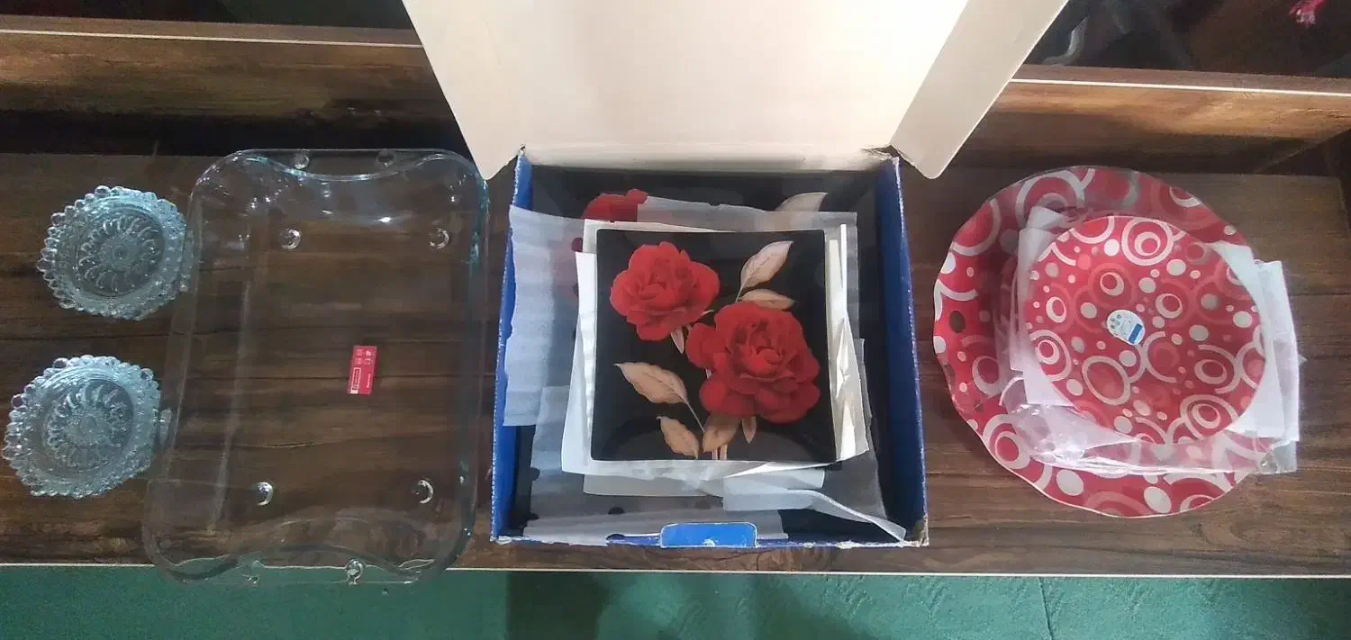 ظروف حراج بمناسبت روزمادر +تخت دونفره MDF|ظروف سرو و پذیرایی|شیراز, منطقه هوایی شهید دوران|دیوار