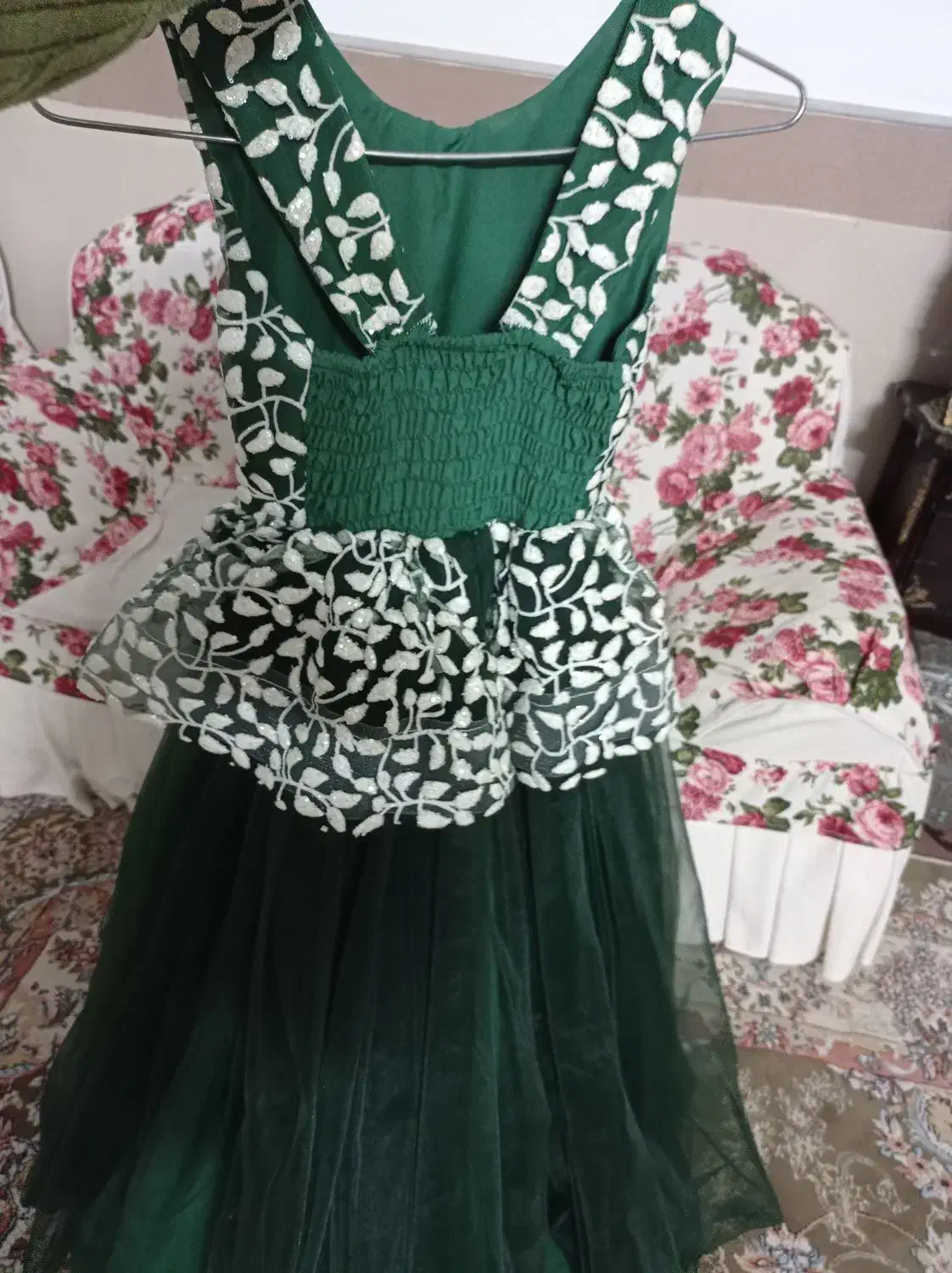 پیراهن مجلسی|لباس|قم, حنیف نژاد|دیوار