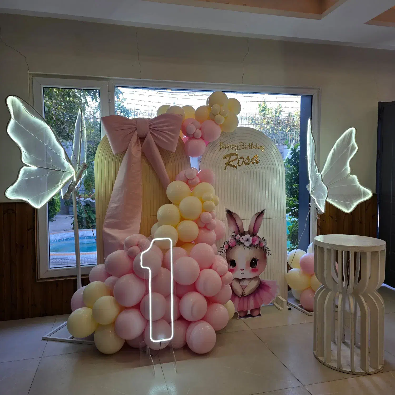 دکورهای کارتونی بزرگسال در پرندرباط کریم شهریار|خدمات پذیرایی، مراسم|پرند, فاز ۲|دیوار