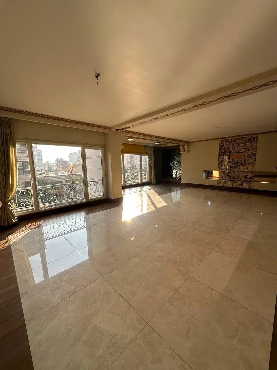 180 متر 3 خواب اندرزگو آکواریم