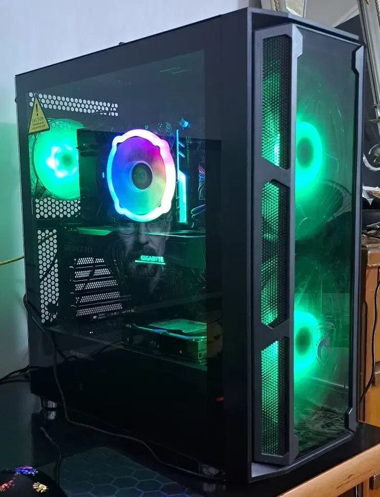 سیستم گیمینگ|رایانه رومیزی|بروجرد, |دیوار