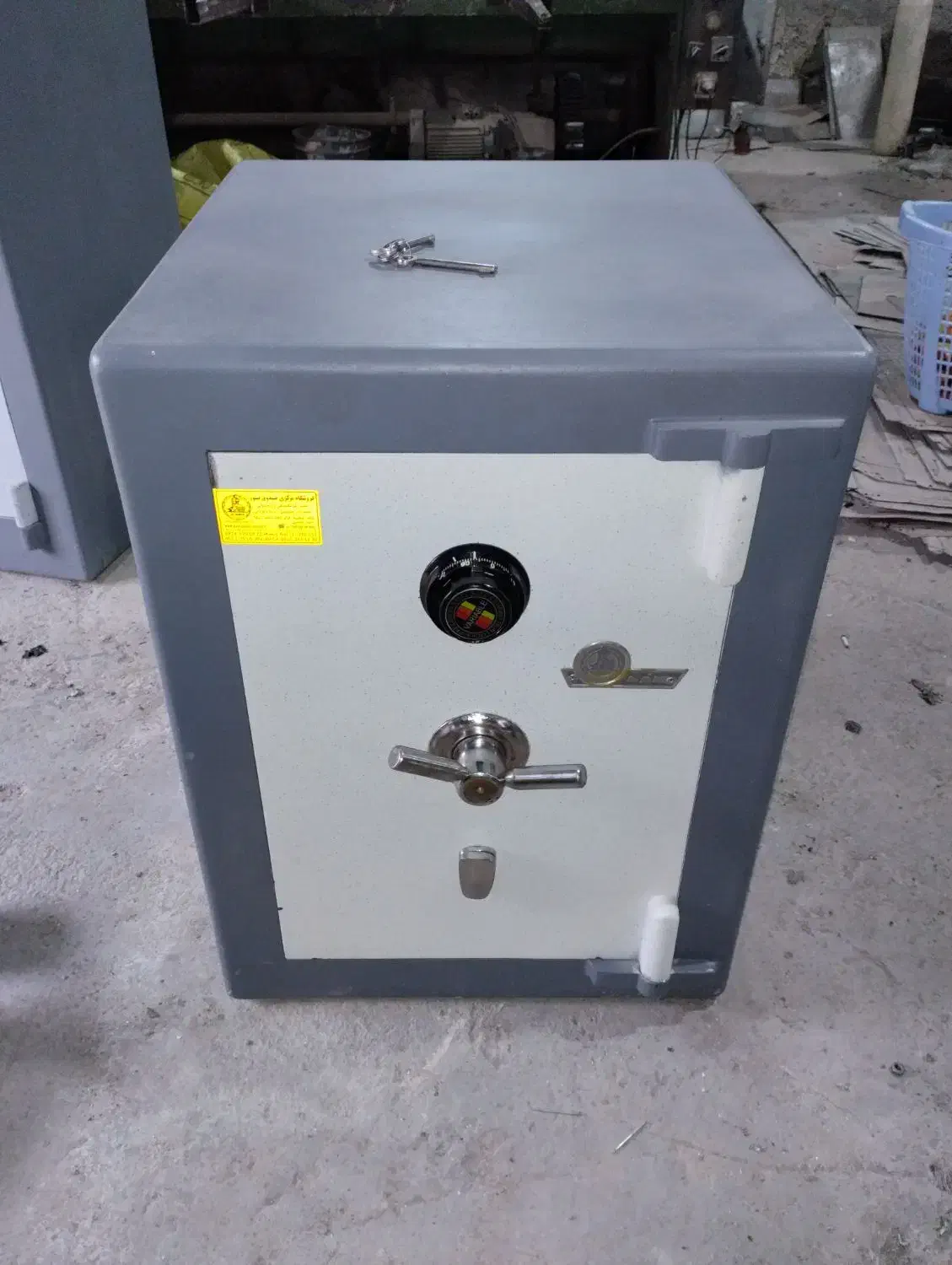 گاو صندوق ۳۵۰ کاوه sd|دفتر کار|مراغه, |دیوار