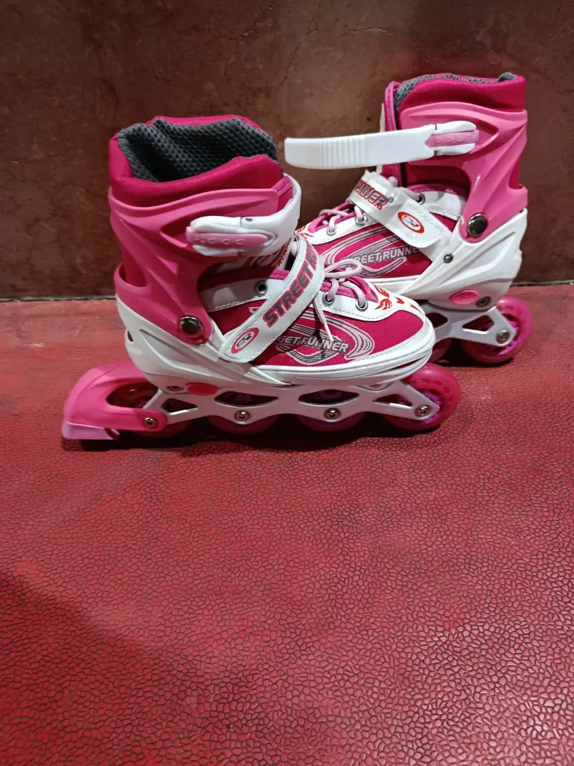 اسکیت دخترانه در حدنو|دوچرخه، اسکیت، اسکوتر|رباط‌کریم, رباط‌کریم|دیوار