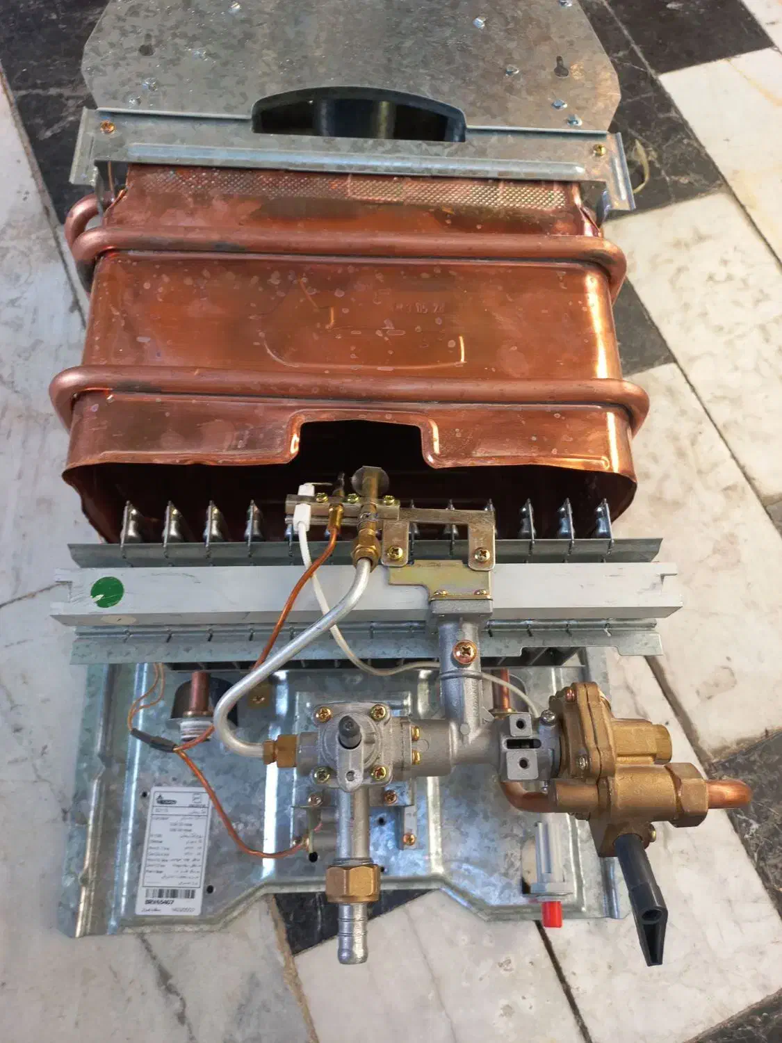 آبگرمکن دیواری|آبگرمکن، پکیج، شوفاژ|قرچک, مهدیه|دیوار