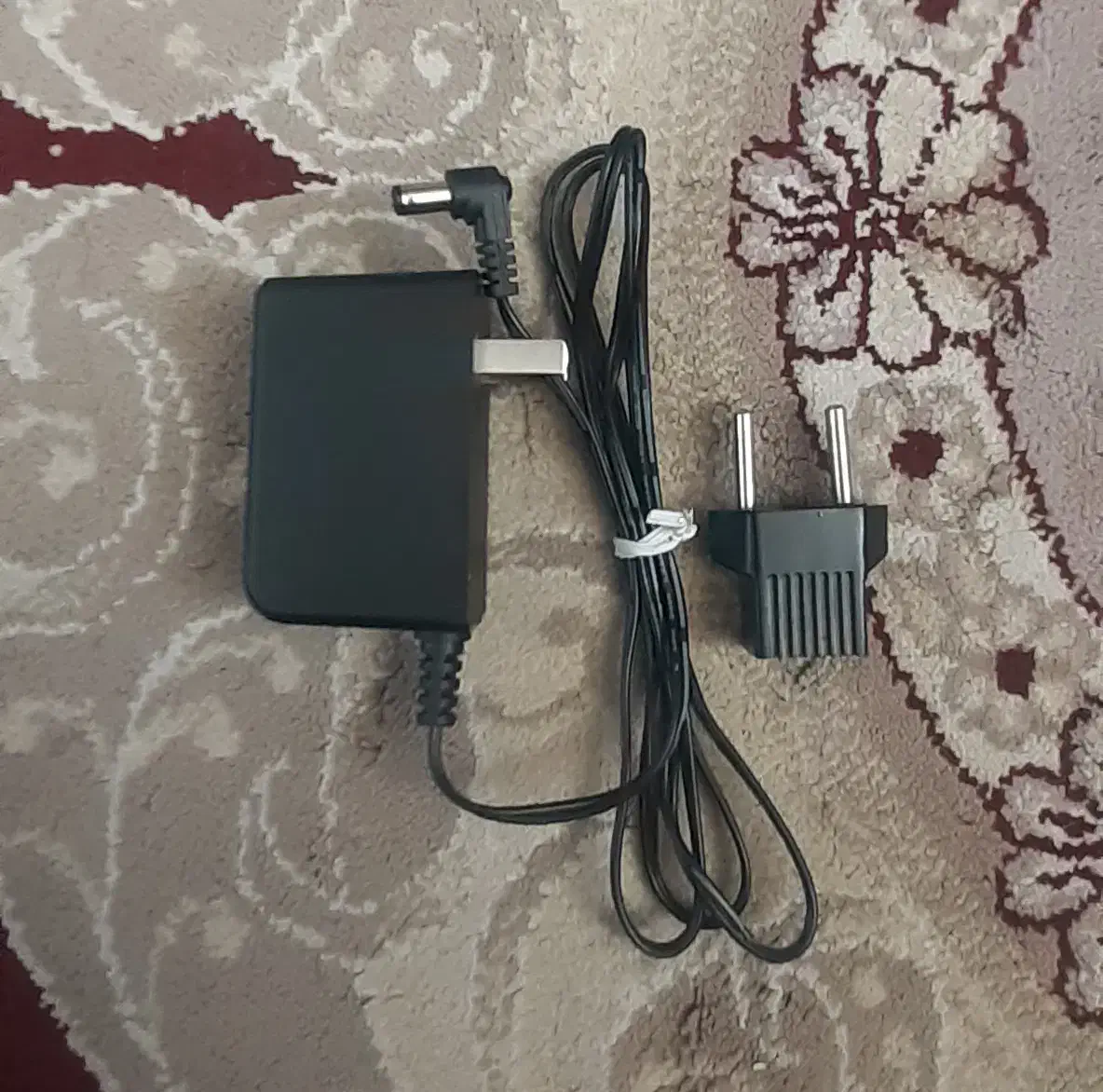 آداپتور ۱۲ ولت ۳ آمپر SONY|قطعات و لوازم جانبی رایانه|شیراز, شیخ علی چوپان|دیوار