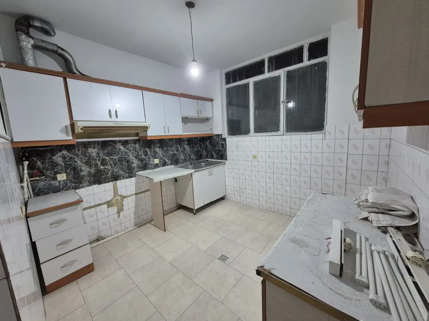 واحد اپارتمان مسکونی افسریه شمالی