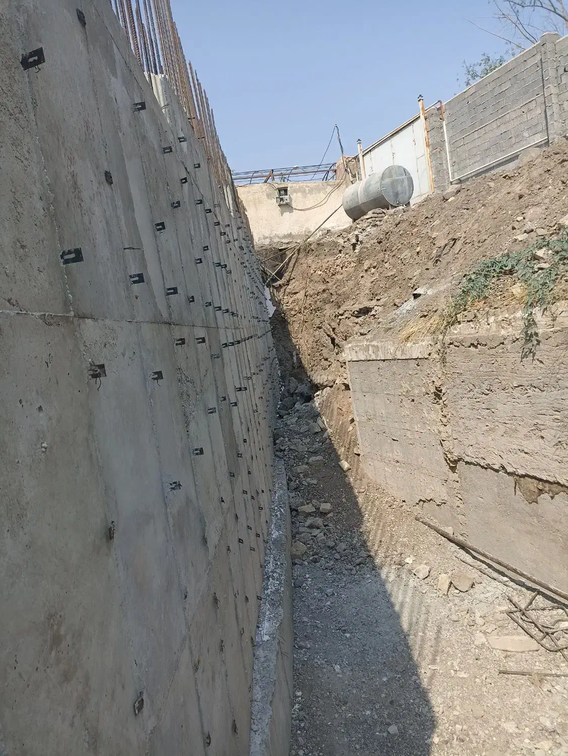 آرماتور بندی،استخر،فنداسیون ،سوله|خدمات پیشه و مهارت|دماوند, گیلاوند|دیوار