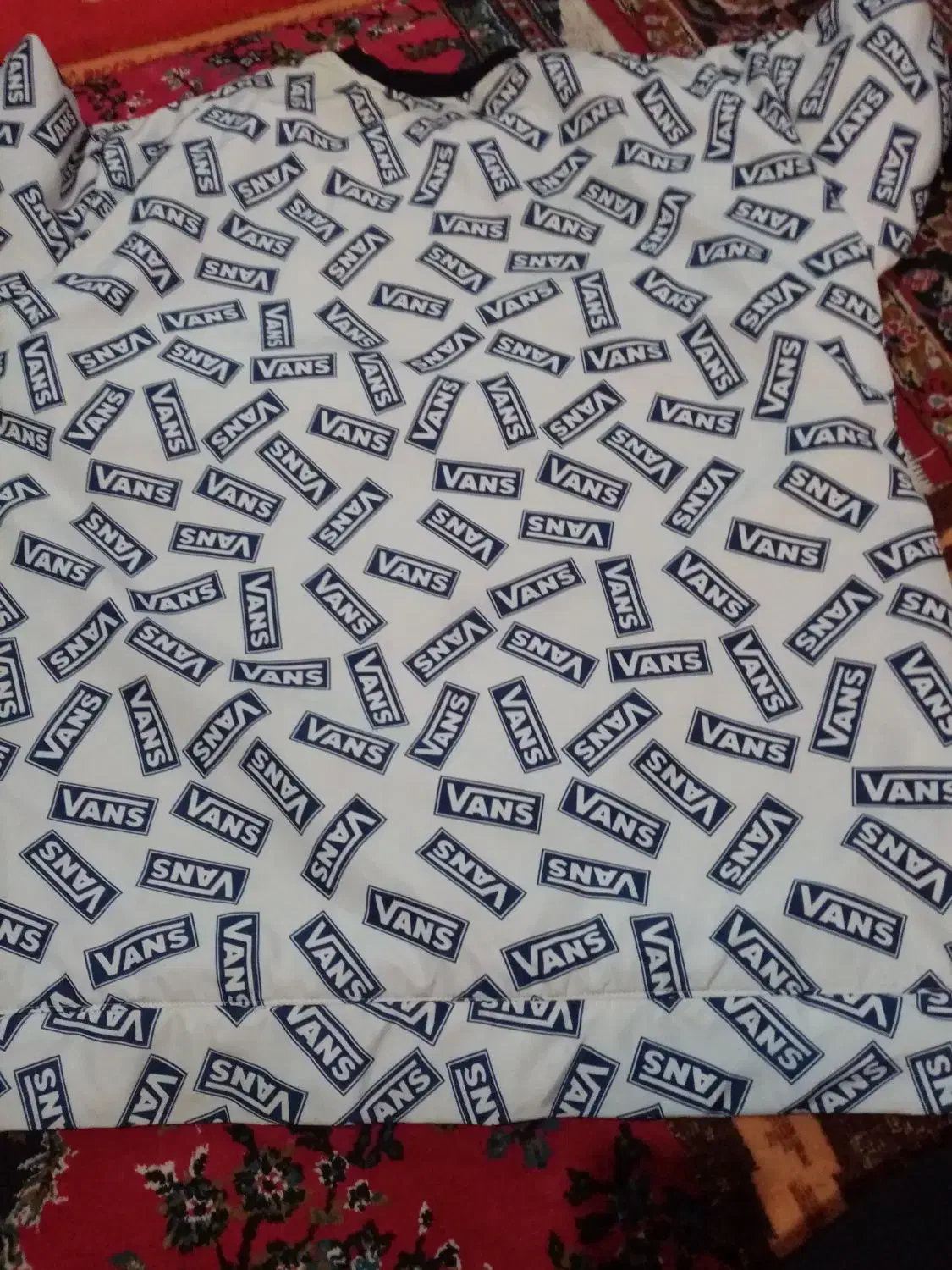 هودی بزرگ|لباس|کارون, |دیوار