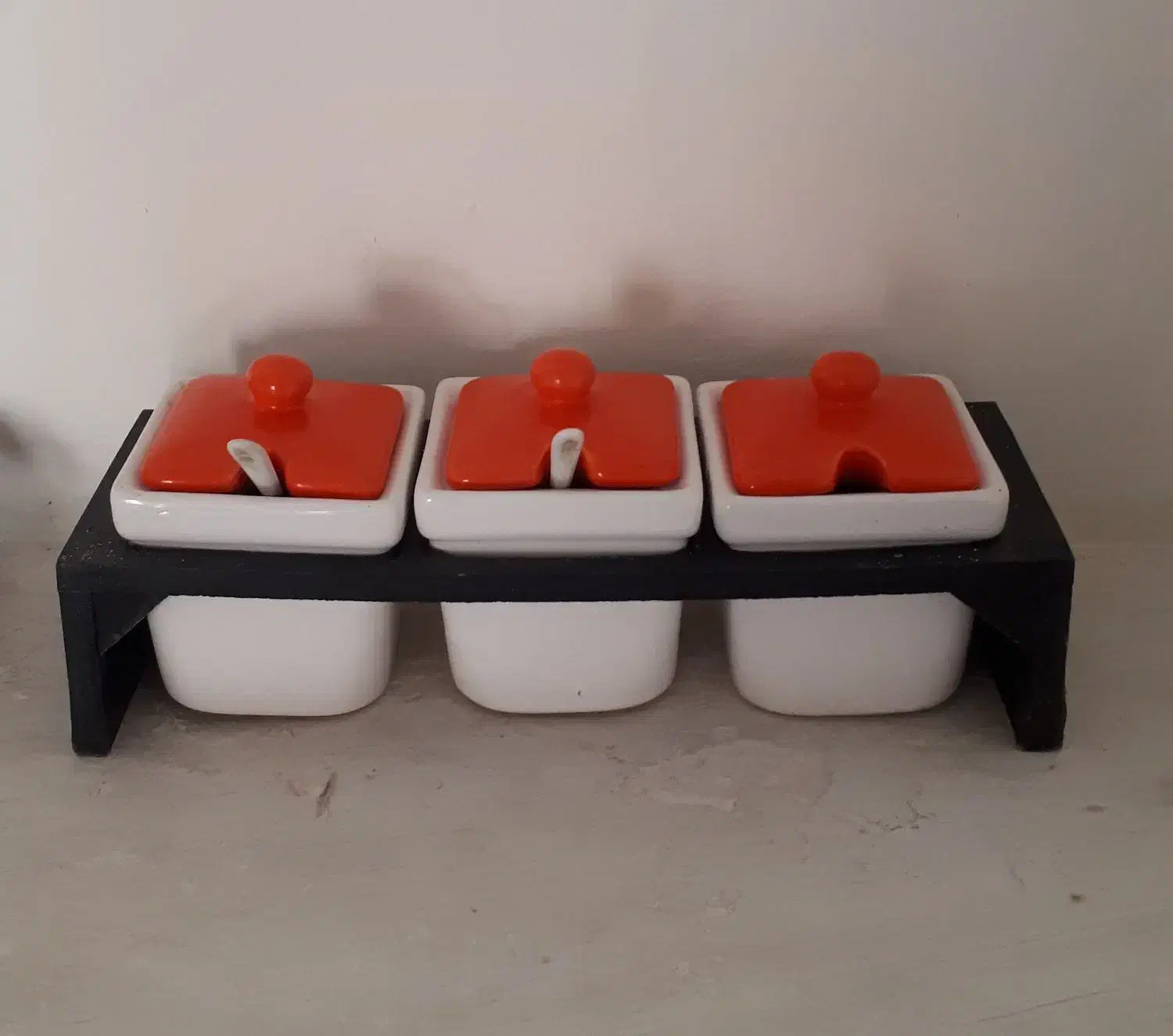 جا ادویه ای چینی|ظروف سرو و پذیرایی|شیراز, شاهچراغ|دیوار