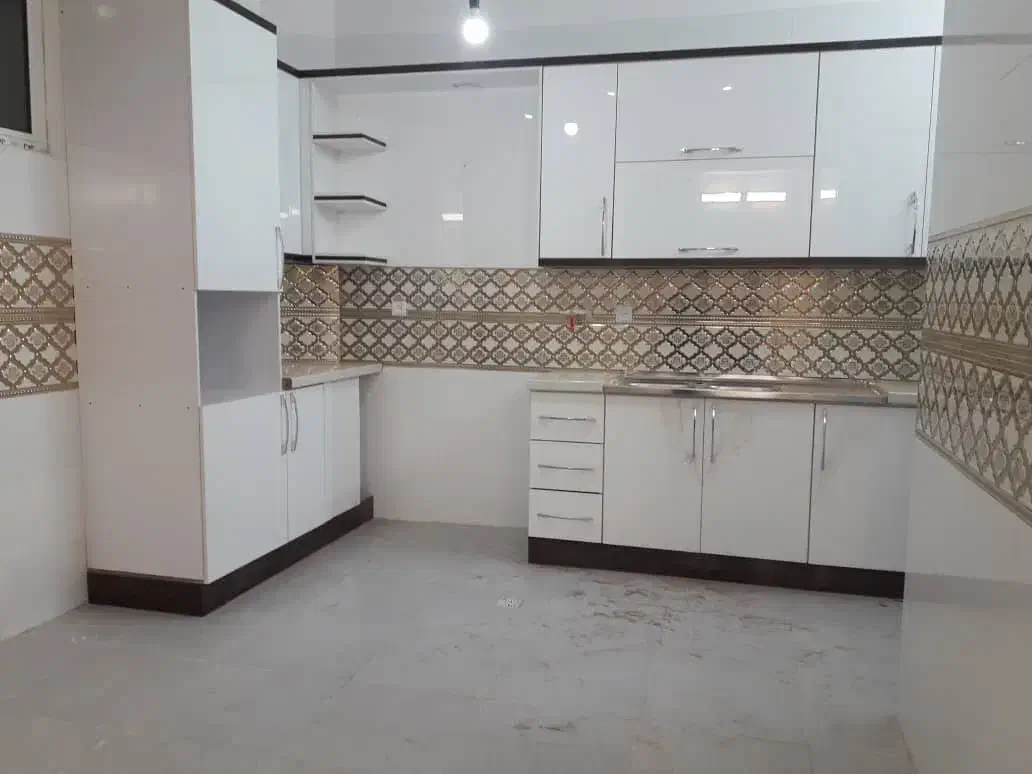 اجاره زیرزمین اب.برق.گاز.تلفن مستقل نوساز|اجارهٔ خانه و ویلا|قم, باجک دو|دیوار