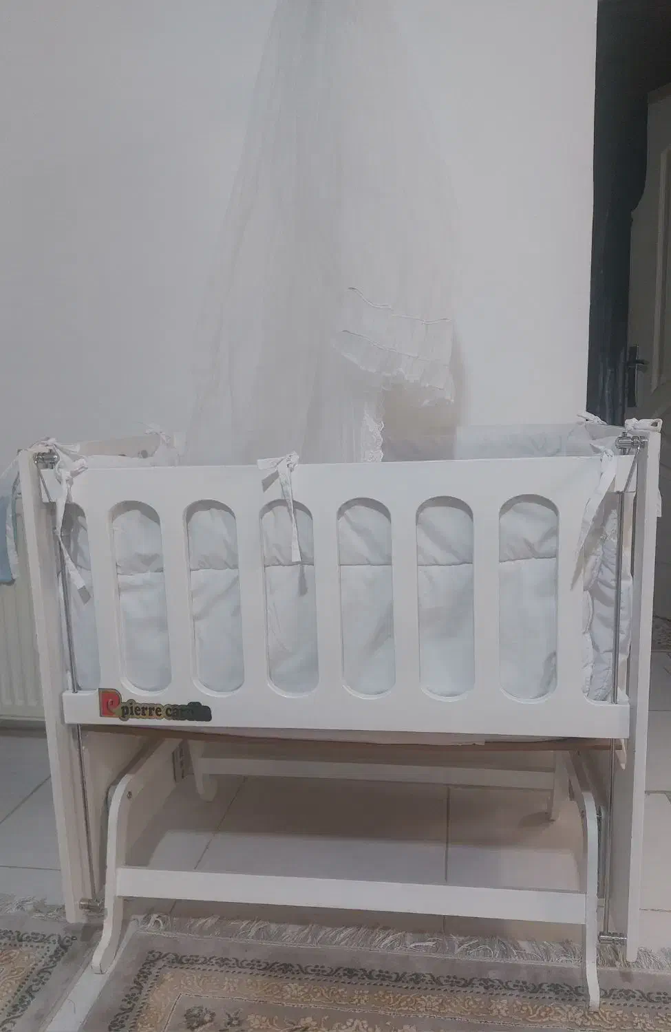 گهواره درحدنو|تخت و صندلی بچه|قدس, شهرقدس|دیوار