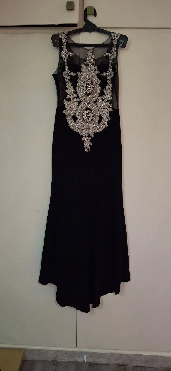 لباس مجلسی کاملا سالم|لباس|هشتگرد, فاز ۱ مهستان|دیوار