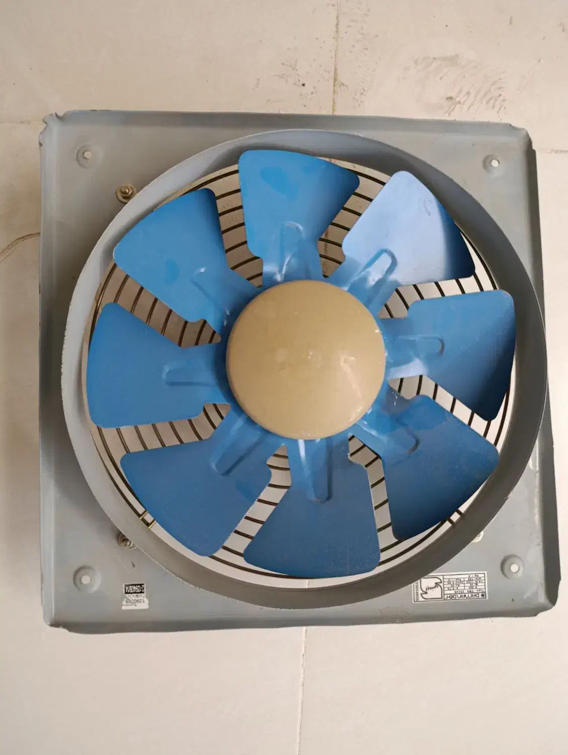 هواکش دره شهر|پنکه و تصفیهکنندهٔ هوا|دره شهر, |دیوار