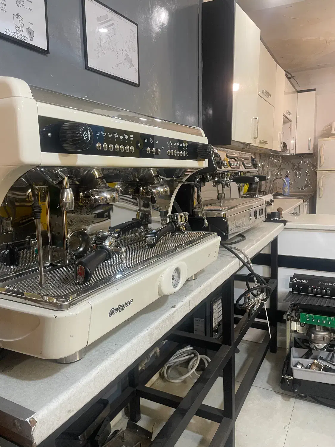 تعمیر دستگاه اسپرسو صنعتی|خدمات پیشه و مهارت|الیگودرز, |دیوار