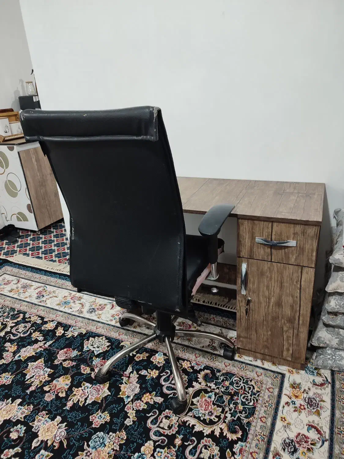 میزوصندلی گردان|میز تحریر و کامپیوتر|کرمانشاه, |دیوار