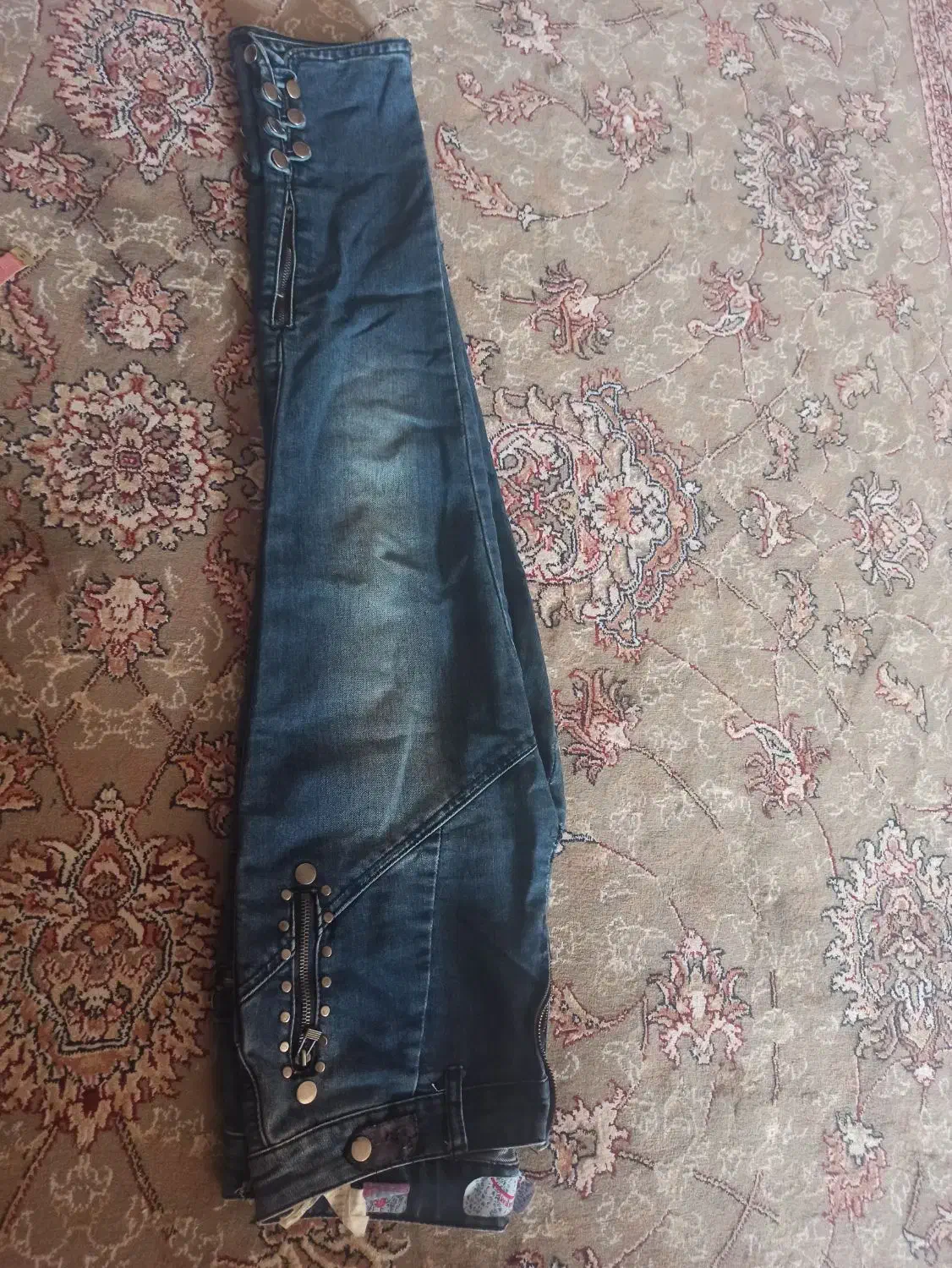 شلوار لی مجلسی تن خور زیبا|لباس|قم, دانشگاه قم|دیوار