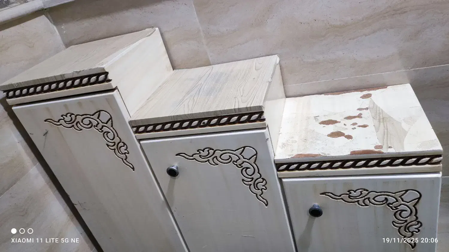 جاکفشی|جاکفشی، کمد، دراور|نجف‌آباد, پادگان|دیوار